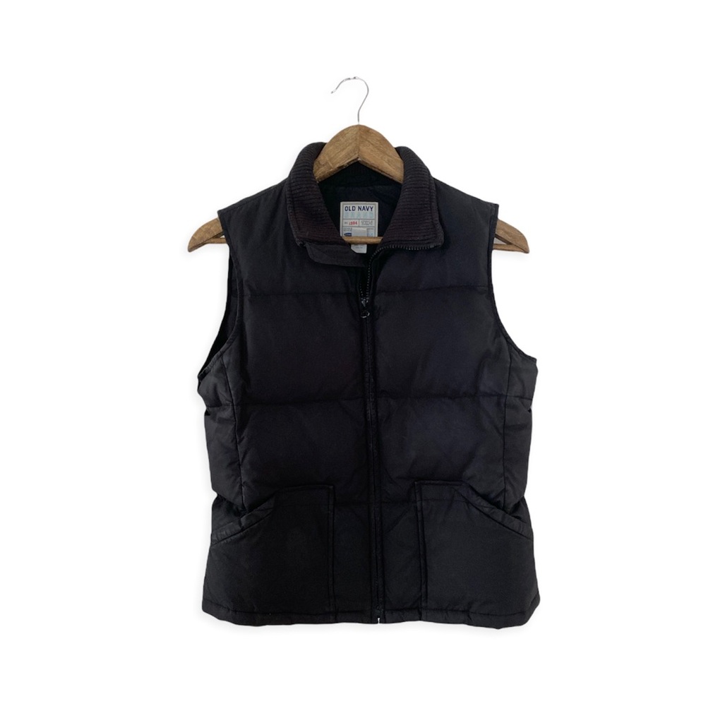 🌴 3/$25 Old Navy Down Vest